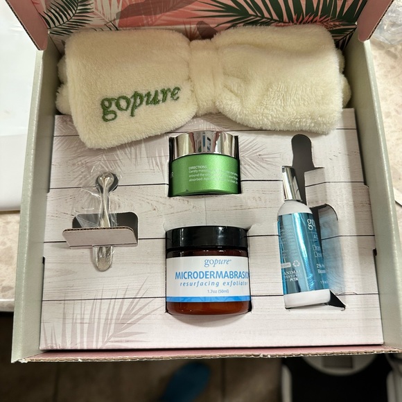 GoPure box set, never used and box only open for this pic! Great holiday gift!!! - Picture 5 of 6